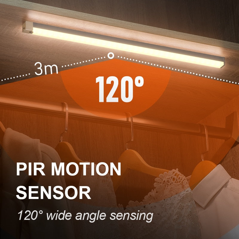 Lâmpada de LED recarregável com sensor de movimento